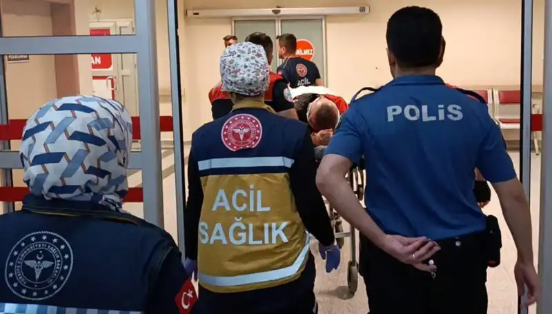 İki Yaralıyla Sonuçlanan Polis Ekipleri Kazası: Olayın Detayları Neler?