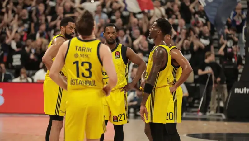 Fenerbahçe, Panathinaikos'u Geçip Finale Adım Atmayı Amaçlıyor