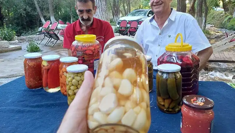 Araban Sarımsağı: Gelenekten Gelen Şifanın Modern Turşu Yorumları