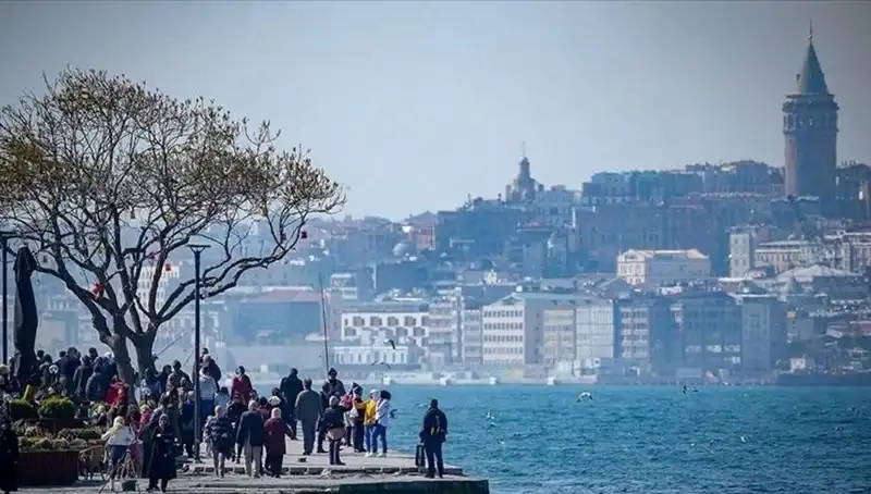 İstanbul'da Baharın Müjdecisi: Hafta Sonu Güneş Açıyor