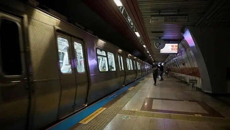 İstanbul’da Eylem Yasağı Üzerine Gelişmeler: Bugün Metro Seferleri Nasıl Etkilendi?